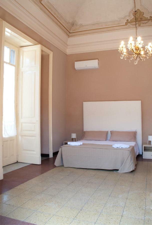 카타니아 La Casa Di Isabella B&B 외부 사진