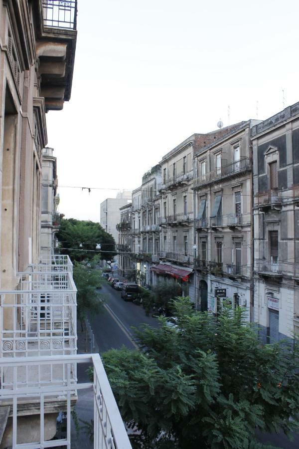 카타니아 La Casa Di Isabella B&B 외부 사진