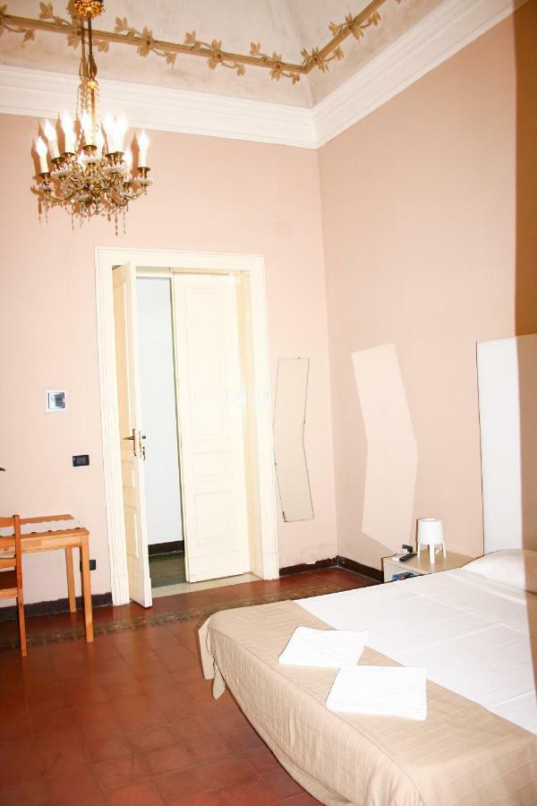 카타니아 La Casa Di Isabella B&B 외부 사진