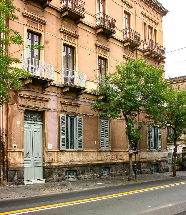 카타니아 La Casa Di Isabella B&B 외부 사진